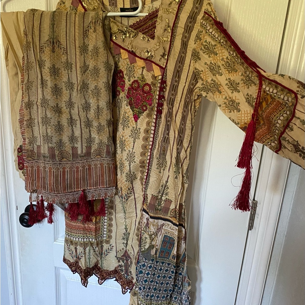 Elegant Beige and Red Embroidered Women's 3 Pcs Dress